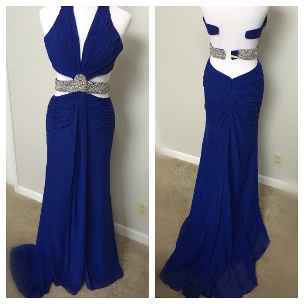 Formal/Prom Dress - Picture 2 of 4